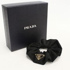 PRADA Re-Nylon シュシュ ブラック ゴールド - メルカリ