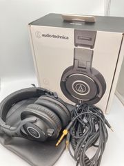 □ Audio-Technica ATH-M40x headphones
