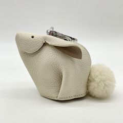 LOEWE ロエベ ラビットチャーム - メルカリ