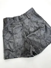 アンビー ENVYM フェイクレザー 1202-090191 パイソン柄 ショート パンツ sizeS/黒 ■◆レディースのサムネイル