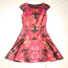 【極美品】TED BAKER ビジューブラックドレスワンピース1123 TED BAKER テッドベイカー ビジュー ミニワンピース フレアワンピース