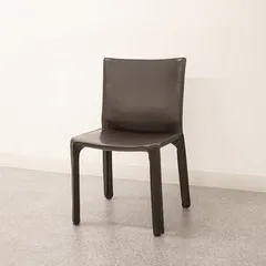 【定価30万円】展示品 / Cassina / 412 CAB / レザーチェア / マリオ・ベリーニ / 名作家具 / 人気 / カッシーナ / キャブのサムネイル