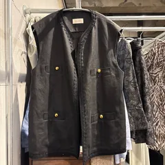 【東あずま店 併売品】 デプレ　DESPRES　TOMORROWLAND トゥモローランド　金ボタン　リネン　麻　ジレ ベスト　ノースリーブ　黒 ブラック BLACK クロ くろ　お呼ばれ　デート　オフィスカジュアル　食事会のサムネイル