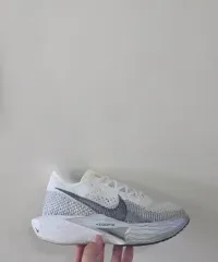 250 NIKE ズームX ヴェイパーフライ ネクスト%3 ホワイトパーティクルグレー 廃盤実物のサムネイル