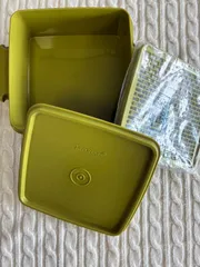 新品★Tupperware 食品保存容器 水切りトレー付 ★のサムネイル