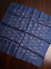 エルメス スカーフ カレ45 パドックにいる48頭の馬 SILK100％のサムネイル