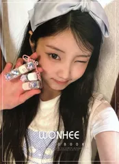 ILLIT アイリット WONHEE ウォンヒ グッズ 写真集 Premium Photo Book 大型写真集