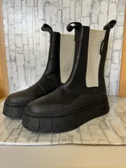 【C1-47】☆ PUMA　サイズ:23cm　サイドゴアブーツ　メイズスタックチェルシー　厚底　黒色　レディースのサムネイル
