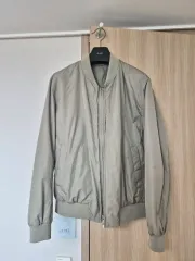 cos ブルゾン ジャケット カーキ largeのサムネイル