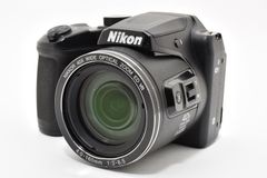 ニコン　クールピクス　b500 ジャンク　nikon coolpix ジャンク》 Nikon ニコン COOLPIX B500 ブラック コンパクトデジタル