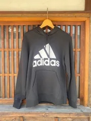 未使用　長袖スウェット　ブラック　【adidas】レディース　Mのサムネイル