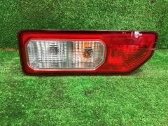 NV350キャラバン VW6E26 右テールランプ・テールライト ライダー