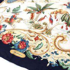 美品【 Salvatore Ferragamo】エレガント/花柄/シルク100% - メルカリ