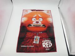 【TAKA128-82】△Disney ディズニー PIXAR ピクサー　Happyくじ I賞　B3ファブリックポスター　私ときどきレッサーパンダ