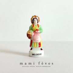 ご確認用　✳︎フェーヴ10✳︎フランスの人々　フェーブ　ミニチュア陶器　フランス フェーヴ4点セット フェーヴ フランス 陶器製 - メルカリ