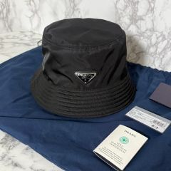 yasuさん仮契約】PRADA Re-Nylon バケットハット ブラック - メルカリ