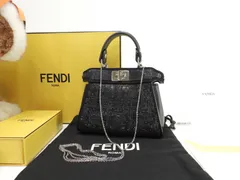 フェンディ ピーカブーナノ FFクリスタル レザー黒 ポシェット クロス 