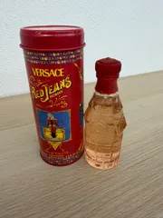 × VERSACE RED JEANS WOMAN オードトワレ 75ml 【美容品】 【1.5】のサムネイル