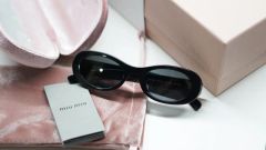 美品】MIU MIU（ミュウミュウ)サングラスSMU01Z ブラック即購入OK