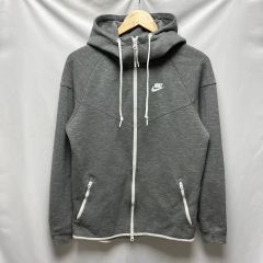 NIKEテックフリースシナワールド - メルカリ