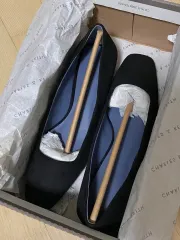 新品 CHARLES & KEITH ブラック Starship Square スタシ スウェード 靴のサムネイル