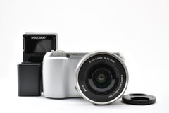 ☆良品☆ カシオ CASIO EXILIM EX-ZR850 ホワイト 充電ケーブル付き