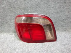 ヴィッツ　左テール　NCP10/15　SCP10　52-121　前期　260713005のサムネイル