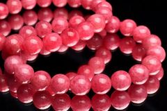 ✳メルカリ初出品‼️レモンスモーキー水晶勾玉 ルチル*虹入り 皆無の1