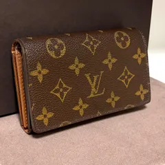f63 ポルトフォイユ トレゾール インターナショナル 新型 Louis Vuitton ルイ ヴィトン 2つ 折り 二つ折り フラップ ボタン 式 財布 コンパクト ミニ ウォレット モノグラムのサムネイル