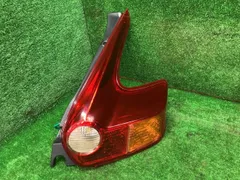 ジューク NF15 右テールランプ・テールライト 16GT FOUR  イチコヴァレオ T003 26550-1KA0A B20のサムネイル