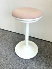オカムラ　ピルエット　ハイチェア　ベージュ　昇降　スツール　ワークチェア　バランスチェアのサムネイル
