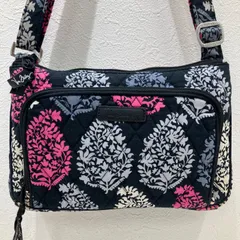 4921　Vera Bradly　ヴェラブラッドリー　ショルダーバッグ　レディース　小さめ　ミニ　カードポケット　ブラック　黒　キルト　キルティングのサムネイル