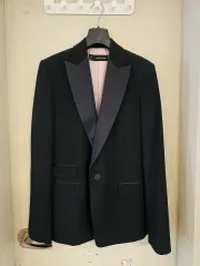 正規品 DSQUARED2 ディスクエアード2 ブラック テーラード タキシード ジャケット ブレザー 48のサムネイル