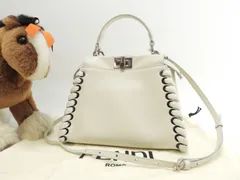 フェンディ ピーカブーミニ スムースレザー ホフホワイト ハンドバッグ ポシェット@ 10のサムネイル