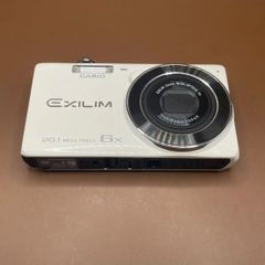 [Power confirmed] CASIO EXILIM EX-ZS35 Digital Camera. A digital camera, camera, photo, antique, vintage, lens, zoom, memories, sports day, outing, indoor, compact digital camera.