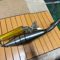 ★中古・３営業日以内発送★ヤマハ ジョグ アプリオ ユーロチャンバー ゴールドのサムネイル
