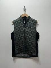 THE NORTH FACE ザノースフェイス 軽量 ダウン ベスト レディース Mのサムネイル