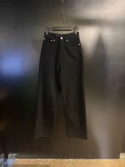 メゾンキツネ ブラック デニムパンツのサムネイル