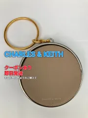 CHARLES & KEITH チャールズアンドキース ポーチ ベージュ レディースのサムネイル