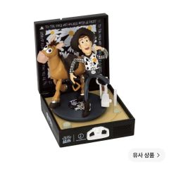 トイストーリー ピースマイナスワン DIORAMA FIGURE ウッディ | Mercari