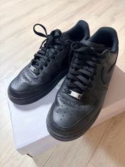 極美品】NIKE ナイキ エアフォース1 LOW 07 トリプルブラック - メルカリ