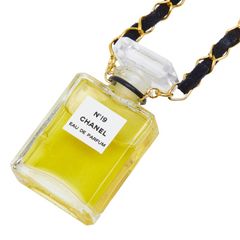 CHANELシャネル N°5 EAU DE PARFUM 香水 ネックレス8割残 - メルカリ