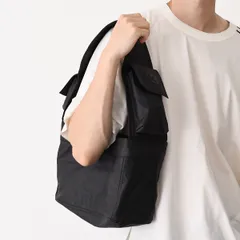 Y-3 ワイスリー ショルダーバッグ バッグ NEWSPAPER BAG S KE5028 メンズ ユニセックス ブラック ナイロン ロゴ ニュースペーパーバッグ Yohji Yamamoto ワークウェアのサムネイル
