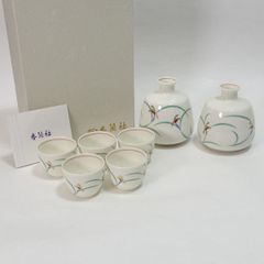 香蘭社 酒器揃 徳利 2点 盃 5点 木箱入り - メルカリ