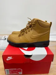 ナイキ マノア LTR GS ブーツ Wheat 250のサムネイル