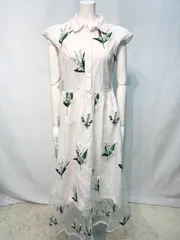 2996 Chesty チェスティ キャバクラ ドレス フラワー刺繍 レース 襟付き フレンチスリーブ ワンピース キャバドレス 1サイズのサムネイル