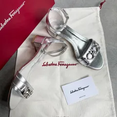 SalvatoreFerragamo サルヴァトーレフェラガモ COMO 30 ガンチーニ ストラップサンダル レザー シルバー 4 1/2C レディースシューズ 22cmのサムネイル