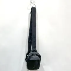 ナイキジョーダン エアボン ヒップバッグ ブラック 最高 ヴィンテージ 中古市場のサムネイル