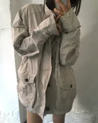 MONCLER（モンクレール）ジャケ・ベージュ・フィールド・ジャケットのサムネイル