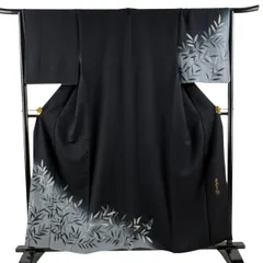付下げ 身丈159cm 裄丈65cm M 袷 斉藤三才 落款 鳥 葉 黒 正絹 名品 【中古】のサムネイル